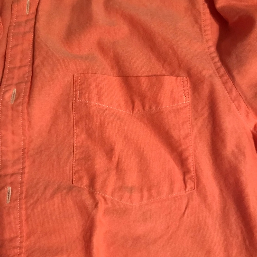 GAP Men’s Button Down - Picture 2 of 3